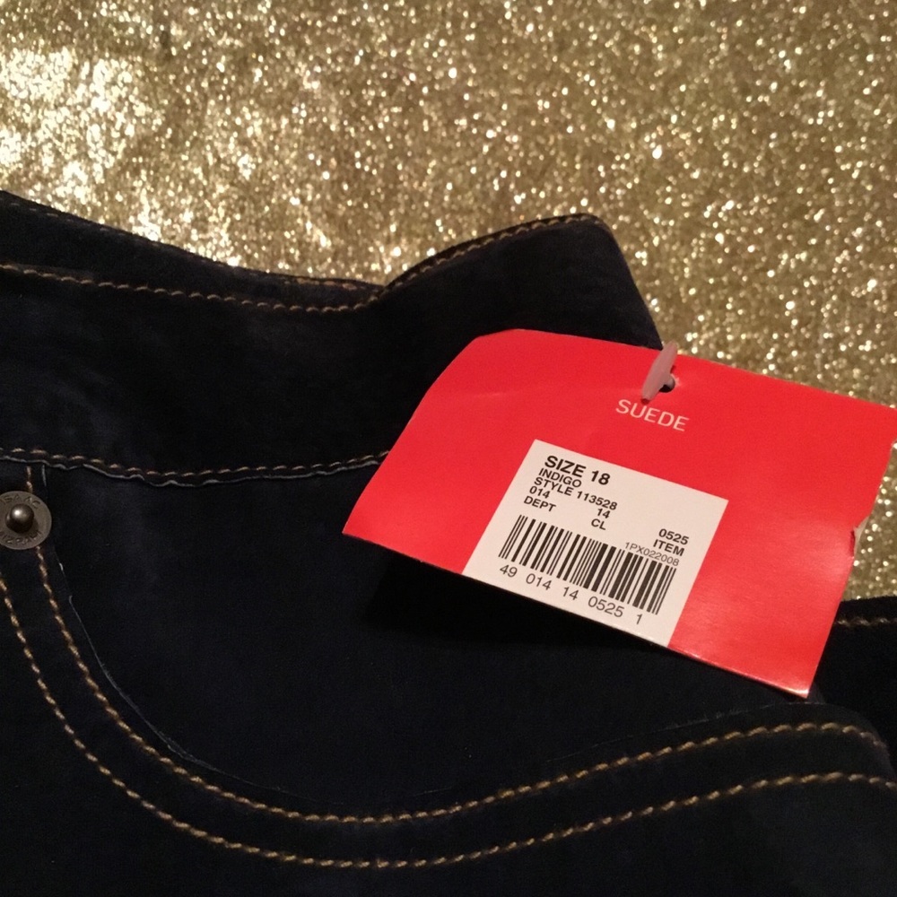 โซ๏ธ๐ต LADIES ISAAC MIZRAHI GENUINE SUEDE SKIRT ๐ตโซ๏ธ - Picture 9 of 9